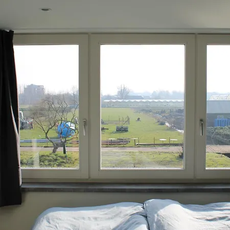 Over De Dijk 公寓 *